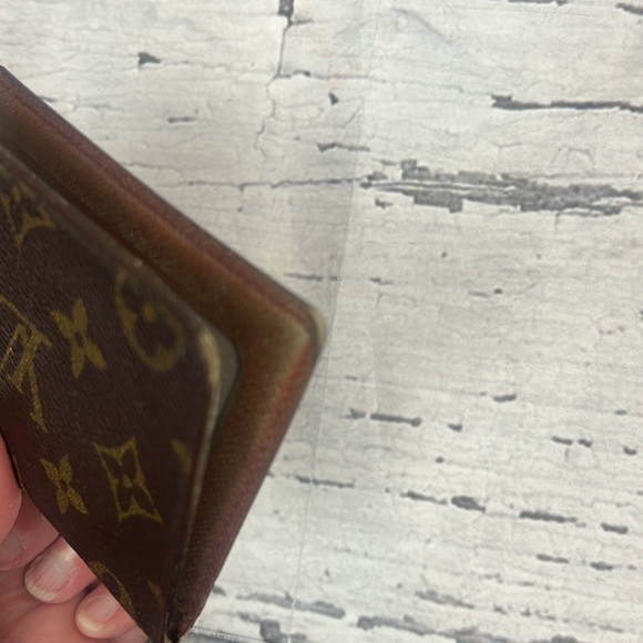 Louis Vuitton - ID/Card Holder - Bi-Fold - Picture 7 of 10